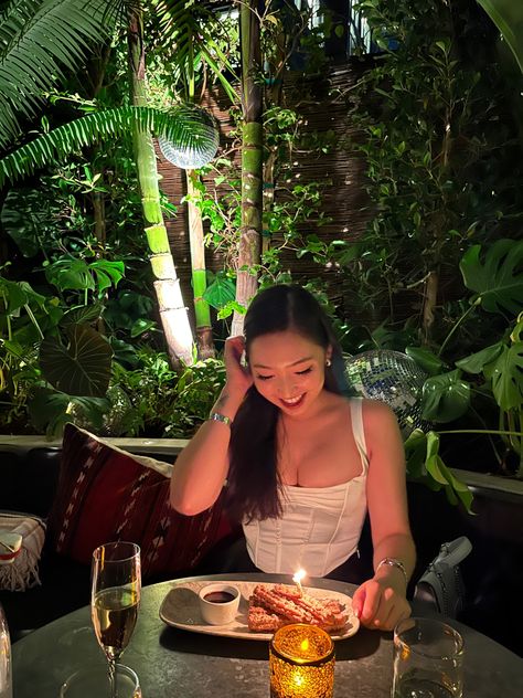 Birthday Outfit Restaurant, Tulum Party Aesthetic, Tulum Birthday Party, Tulum Vibes Party, Restaurant Birthday Dinner Outfit, Cancun Birthday, Tulum Birthday, Outfit Restaurant, Tulum Restaurants