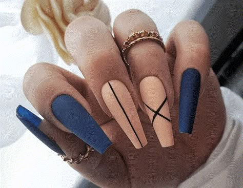 Nail Designs With Lines, Designs With Lines, Stylish Nails Designs, Matte Nails Design, Classy Acrylic Nails, Long Acrylic Nails Coffin, Short Acrylic Nails Designs, Fabulous Nails, Coffin Nails Designs