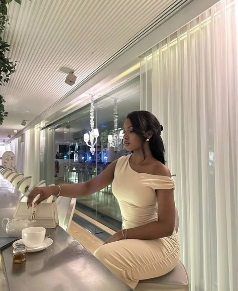 Femininity Aesthetic, Tight Dress Outfit, Rich Girl Aesthetic, Black Femininity, Grown Women, Soft Life, Classy Aesthetic, Future Lifestyle, Girl Luxury