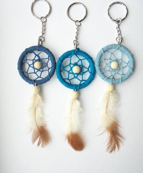 Curtain Rings Crafts, Dream Catcher Keychain, Boho Wedding Favours, Car Accessory Gifts, Small Dream Catcher, Boho Keychain, Lava Bracelet, Beaded Curtains, Ring Crafts