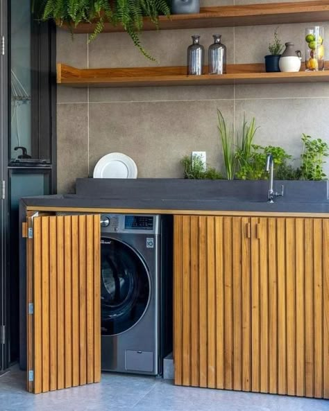 Outdoor Laundry Room Ideas Small Spaces, Laundry Room And Closet Combo, Living Room Decor India, Outdoor Laundry Area, Outdoor Laundry Rooms, Outdoor Laundry, Basement Kitchenette, Laundry Room Ideas Small Space, Study Room Design