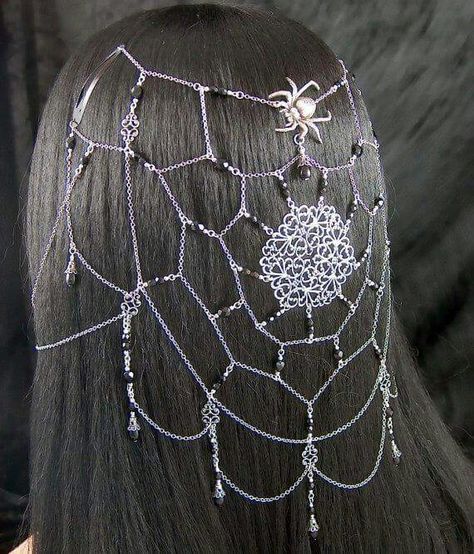 Spider web Spider Jewelry, Halloween Jewelry, Fantasy Jewelry, Gothic Jewelry, Jewelry Inspo, Spider Web, Gothic Fashion, Hair Jewelry, Body Jewelry