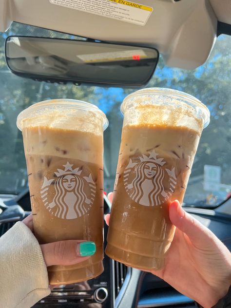 Yummy pumpkin cream cold brew at Starbucks and cheering with friend Coffee Cheers Aesthetic, Cheers Aesthetic, Pumpkin Cold Brew, Coffee Starbucks, Starbucks Pumpkin, Aesthetic Coffee, Future Lifestyle, Cold Brew, Instagram Video