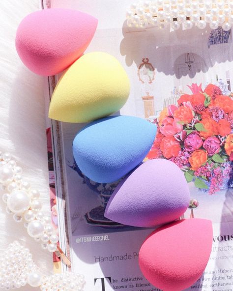 Blender Aesthetic, Dropshipping Ideas, Sponge Makeup, Pastel Makeup, Essence Makeup, Beauty Video Ideas, Learn Makeup, Beauty Blenders, Makeup Sponges