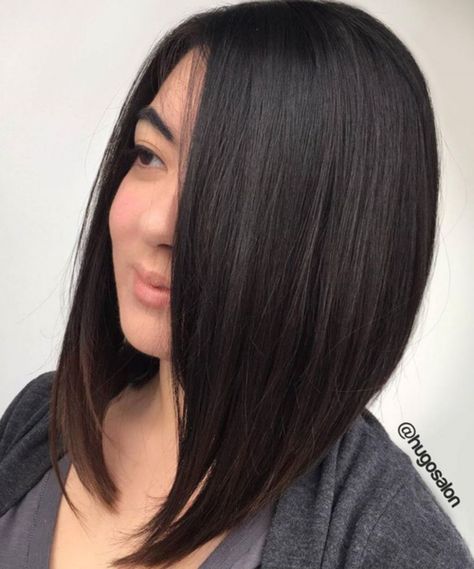 Sleek and Straight A-line Bob Inversat, Tuns Bob Lung, Longer A Line Haircut, Bob Lung, Blonde Balayage Bob, A Line Haircut, Inverted Long Bob, Blonde Lowlights, A Line Bob