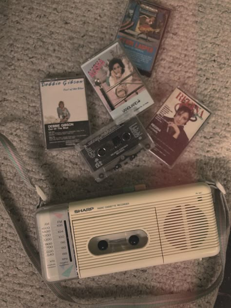 Classic Retro Aesthetic, Portable Radio Aesthetic, 80s Radio Aesthetic, 90s Radio Aesthetic, Radio Show Aesthetic, Retro Radio Aesthetic, Vintage Technology Aesthetic, 80s Nerd Aesthetic, Vintage Radio Aesthetic