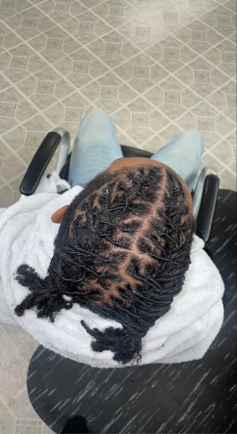 Barrow Twist Dreads Men, Double Barrel Twist Dreads, Dreadlock Barrel Twist, Dreadlock Barrel Twist Men, Barrel Dread Style Men, Barrel Twist Dreads Men High Top, 2 Barrel Twist Dreads Men, Two Barrel Twist Dreads Men, Barrel Twist Braids