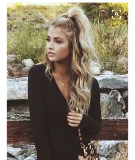 It's a rough transition going back to school from summer break. You've gotten to sleep in, relax, take it easy. Down Hairstyles For Long Hair, Curls For Long Hair, Short Hairstyle, Half Up Half Down Hair, Hairstyles For Long Hair, Cool Ideas, Easy Hairstyles For Long Hair, Hair Envy, Half Up Half Down