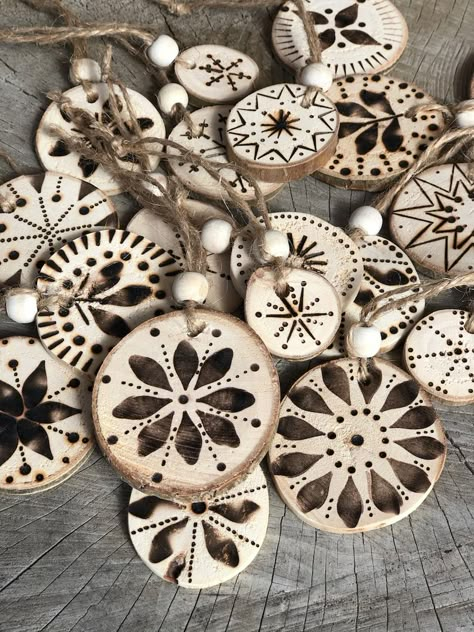 Wood Burned Christmas Ornament Set of 3 5 10 15 or 20 - Etsy Australia Pyrography Christmas Ornaments, Wood Burn Christmas Ornaments, Wood Burn Ornaments, Wood Burning Christmas Ornaments, Wood Burned Coasters, Burnt Tree, Wood Burned Christmas, Christmas Decor Handmade, Yule Celebration