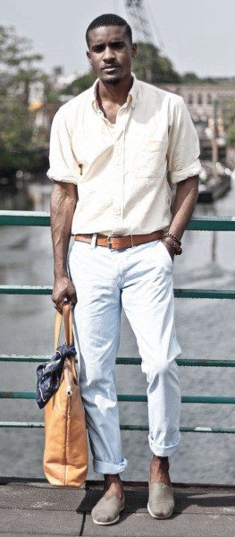 Mens Chic Summer Outfits Style Designs Chic Summer Outfits, Blue Chinos, Mens Fashion Smart, Warm Weather Outfits, Men In Black, Sharp Dressed Man, His Style, Men Street, Well Dressed Men