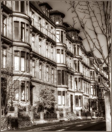 Glasgow Tenement, Interesting Locations, Glasgow Tenement Close, Glasgow Architecture, Glasgow History, The Slums, Uk Cities, British Culture, Glasgow City Centre