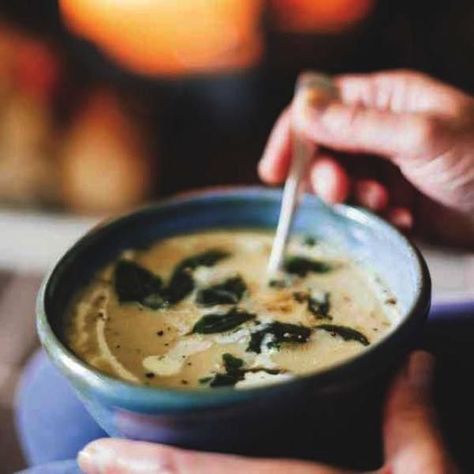 Rustic leek and potato soup recipe Autumnal Soup, Sage Soup, Parsnip And Apple Soup, Sage Recipes, Apple Soup, Hearty Lunch, Potato Gratin, Leek Soup, Tomato Soup Recipes