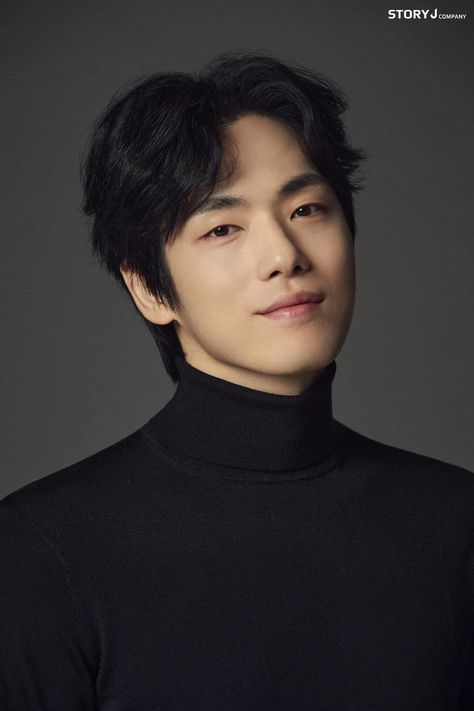 Kim Jung Hyun, Korean Male Actors, Hyun Kim, Mbc Drama, New Profile, Medical Drama, Kdrama Actors, Korean Men, Asian Actors