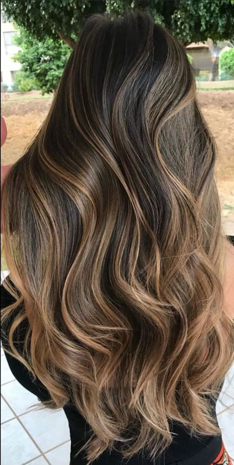 Honey Almond Balayage, Caramel Balayage Dark Roots, Brown Multi Tone Hair, Top Hair Highlights, Hair Colour In Brown Shade, Almond Highlights On Dark Hair, Dark Autumn Balayage, Fading Hair Dye, Indian Hair Colour Ideas Highlights