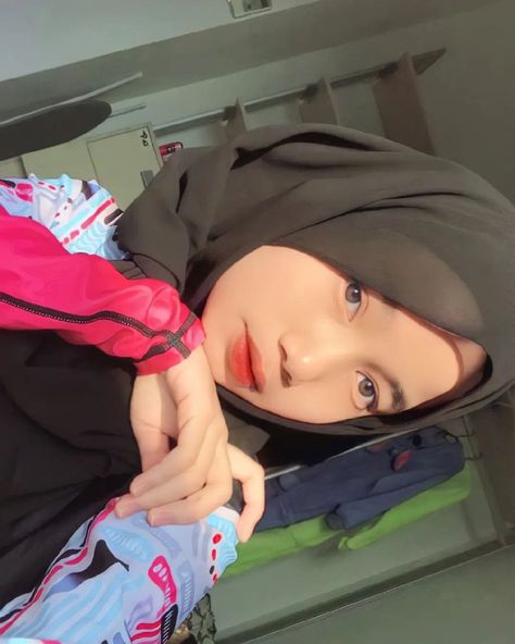 Perempuan Malaysia, Malaysia Girl, Awek Melayu, Muka Lelaki, Foto Cewek Hijab Aesthetic, Seluar Ketat, Ootd Aesthetic, Hijab Aesthetic