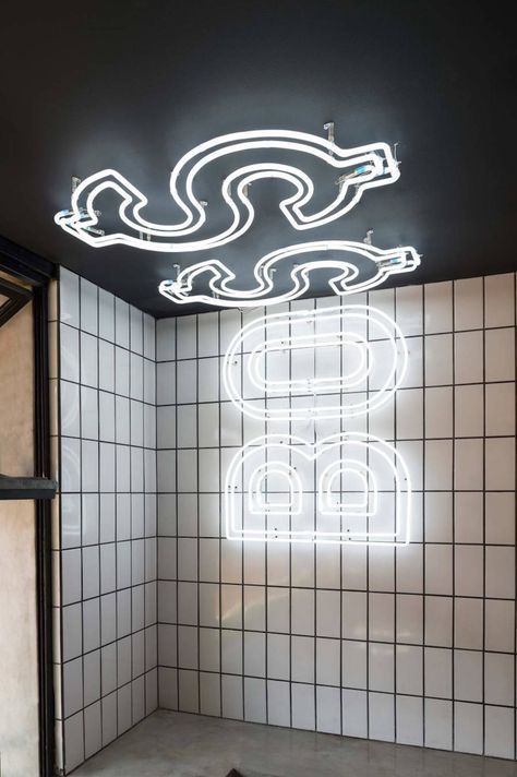 // w o r d y Wc Sign, Light Logo, Burger Restaurant, Wall Decor Lights, Burger Bar, Shop Sign, Romantic Lighting, Boss Man, Wayfinding Signage