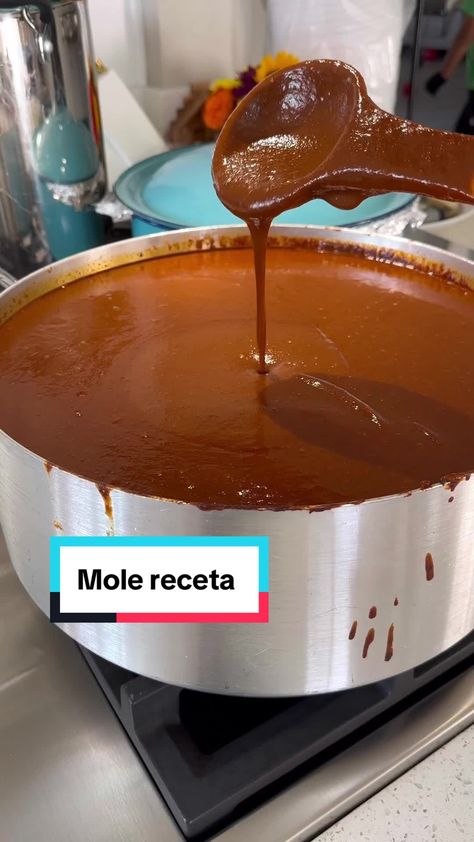 La Cocina de Doris on TikTok Mole Recipe Mexican, Traditional Mexican Breakfast, Mexican Aesthetic, Mole Recipe, Mexican Food Dishes, Real Mexican Food, Mexican Breakfast Recipes, Mexican Dessert Recipes, Mexico Food