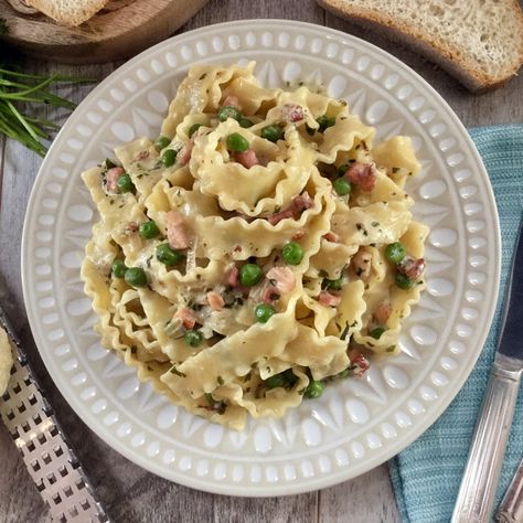 Pasta Ribbons with Peas, Pancetta & Pesto Recipe Dinner Recipes Fresh, Ravioli Pasta Recipe, Peas Pancetta, Pasta Recipes For Two, Farfalle Pasta Recipes, Lasagna Stuffed Shells, Cooking Fresh Pasta, Ribbon Pasta, Zucchini Pasta Recipes