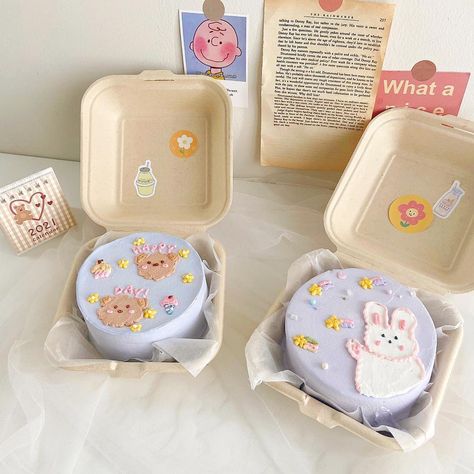 Korean Lunch Box, Korea Cake, Pastel Kawaii Aesthetic, 18th Cake, Korean Cake, Cute Baking, Simple Birthday Cake, Cute Birthday Cakes, Special Cake