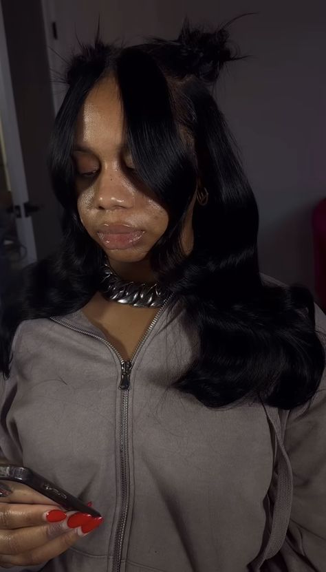 Cute Styles For Natural Straight Hair, Quick Quick Weave Hairstyles, Y2k Up Do Hairstyles, Birthday Quickweave Hairstyles, Cute Sew In Styles, Real Hair Ponytails, Mom Hairstyles Black Women, Women’s Half Up Half Down Hairstyles, Sleek Weave Hairstyles