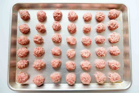 Swedish Meatballs Recipe Pioneer Woman Swedish Meatballs, Freezer Swedish Meatballs, Pioneer Woman Meatballs, Baked Swedish Meatballs, Best Swedish Meatballs, Homemade Swedish Meatballs, Beef And Pork Meatballs, Swedish Meatballs Recipe, Dinner Favorites