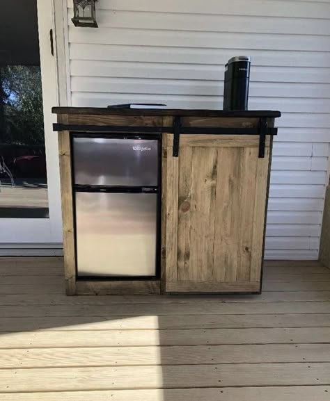 Coffee Bar With Mini Fridge, Outdoor Mini Fridge, Mini Fridge Bar, Mini Fridge Cabinet, Bar En Plein Air, Barn Door Sliders, Deck Bar, Outdoor Fridge, Diy Outdoor Bar