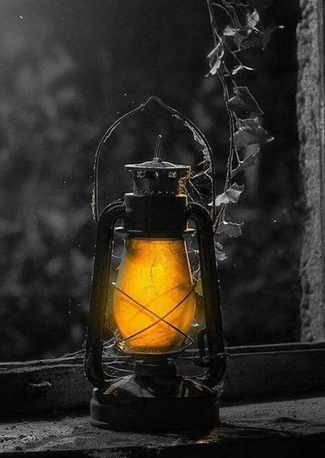 Old Lanterns, Color Splash Photography, Splash Photography, Lantern Lamp, White Picture, Black White Photos, Black And White Pictures, Mellow Yellow, Pics Art