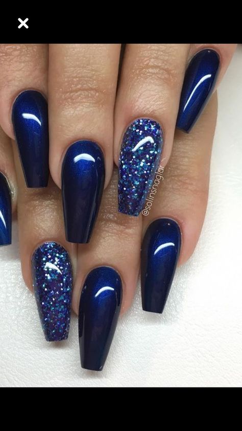 LOVE the color!!! Blues are my fav Nails That Go With Navy Blue Dress, Blue And Silver Nail Designs, Nail Art Bleu, Sparkle Nail Designs, Blue And Silver Nails, Blue Nail Art Designs, Blue Gel Nails, Blue Glitter Nails, Nails With Glitter