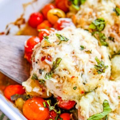 You searched for chicken - Mom On Timeout Tomato Basil Baked Chicken, Bacon Pea Salad, Basil Pasta Recipes, Slow Cooker Casserole, Mom On Timeout, Baked Chicken Recipes Easy, Marinating Chicken Breast, Tomato Basil Pasta, Creamy Cucumber Salad