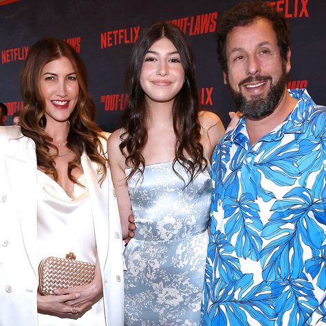 Adam Sandler's daughter Sunny Sandler turns grown-up during rare red carpet appearance Check more at https://americawebmart.com/adam-sandlers-daughter-sunny-sandler-turns-grown-up-during-rare-red-carpet-appearance/ Adam Sandler Daughters, Sunny Sandler Rares, Sunny Sandler 2023, Sandler Family, Stacy Friedman, Ben Stiller Movies, Sunny Sandler, Sadie Sandler, Transformers Actress