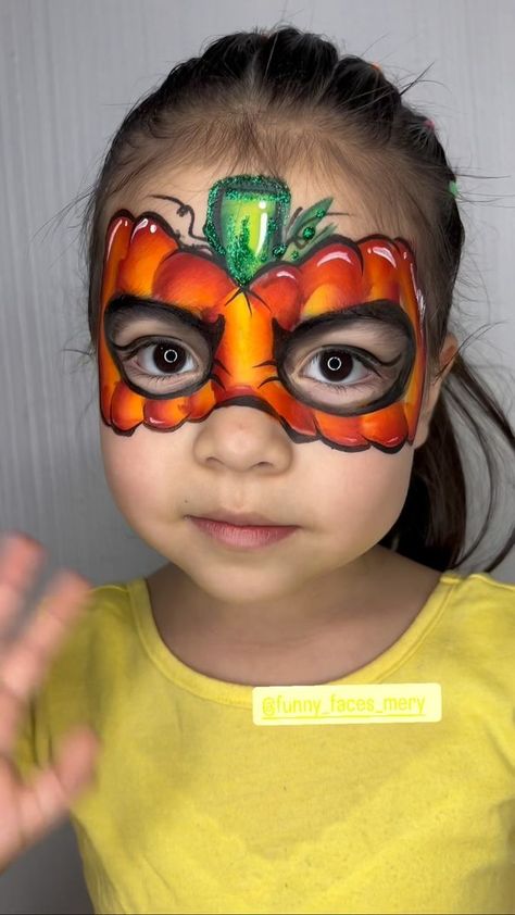 Pumpkin Face Paint, Cute Pumpkin Faces, Scary Pumpkin Carving, Hallowen Ideas, Scary Pumpkin, Face Painting Designs, Pumpkin Faces, Cute Pumpkin, Funny Faces