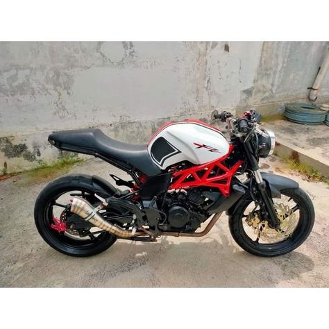 Yamaha Fz Bike, Fz Bike, Cb550 Cafe Racer, Fz 16, Yamaha Fz, Hair Inspiration Short, Cafe Racer Bikes, Graffiti Wallpaper, Sepeda Motor