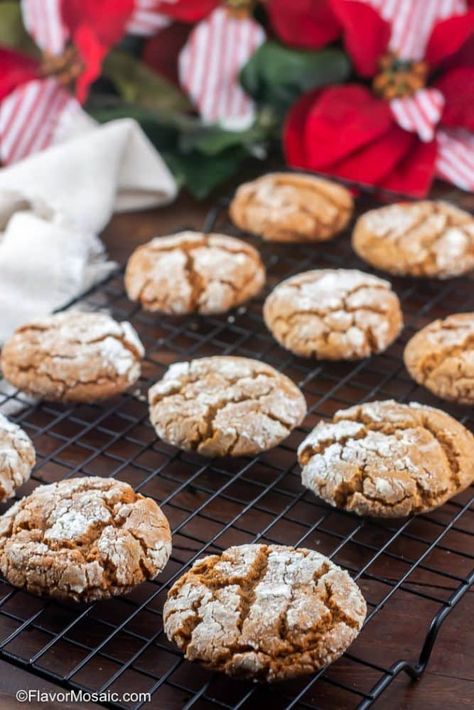 Molasses Crinkles, Molasses Crinkle Cookies, Crinkles Recipe, Mexican Wedding Cookies Recipes, Molasses Recipes, Crinkle Cookies Recipe, Cookie Deserts, Classic Peanut Butter Cookies, Cookie Brownie Bars