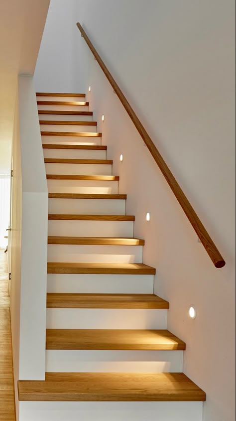 Light In Stairs, Light In Staircase, Stair Lights Ideas, Stairs Lighting Ideas Ceilings, Lighted Staircase, Enclosed Stairway, Wood Stairs Ideas, Minimalist Stairs, Small Staircase Ideas