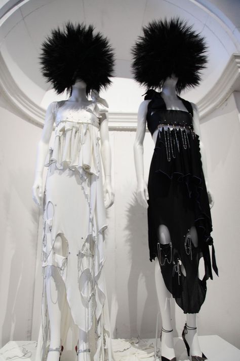 Punk Chaos To Couture, Chaos To Couture, Blitz Kids, Clothing Display, Zandra Rhodes, Modern Punk, English Fashion, Clothing Displays, Retail Inspiration