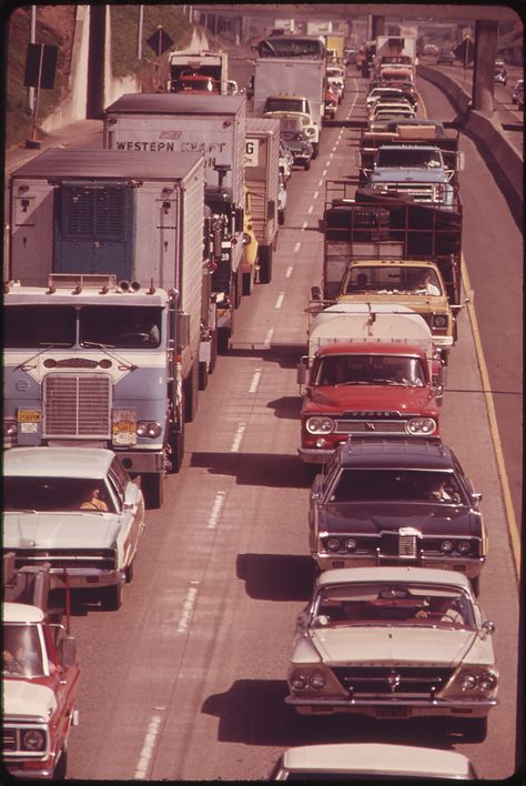 Highway Traffic, Still Picture, College Park, Columbia River, Us Cars, Vintage Truck, Vintage Bicycles, Cars And Trucks, American Cities