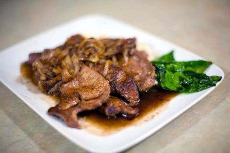 A good calf's liver and onion recipe is a good place to start if you are trying to get your kids to eat liver. Liver Dishes, Liver And Onions Recipe, Calves Liver, Offal Recipes, Organ Meat, Caramelized Onions Recipe, Cook Meat, Liver And Onions, How To Cook Liver