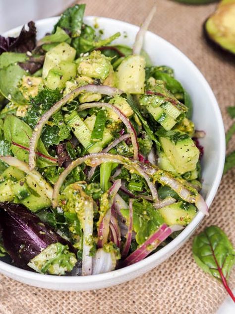 Avocado Cucumber Salad with Zesty Pesto Dressing {GF, Vegan} Avocado Cucumber Salad, Cucumber Avocado Salad, Pesto Dressing, Avocado Cucumber, Natural Snacks, Creamy Cucumber Salad, Creamy Cucumbers, Salad Recipes Video, Cucumber Avocado