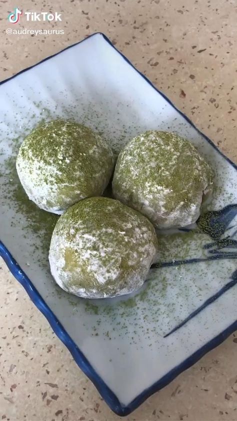 Mango Matcha, Matcha Mochi, Food Tiktok, Mochi Recipe, Tasty Videos, Makanan Diet, Asian Desserts, Fun Baking Recipes, Food Videos Desserts