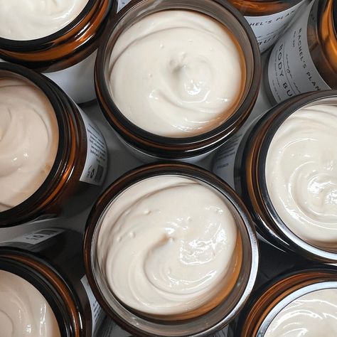 🌟Back in stock: @rachelsplanbee Body Butters & Vanilla Cream! We’re excited to announce that two of our customer favorites are back in stock!💖 If you’ve been missing the luxurious moisture of @rachelsplanbee and the sweet, intoxicating scent of Vanilla Cream, now’s your chance to indulge again! 💕Body Butters have a rich, nourishing formula packed with organic ingredients like beeswax, coconut oil, and shea butter to leave your skin feeling deeply moisturized and soft all day long. Perfect f... Shea Butter Business, Coco Butter Aesthetic, Shea Butter Aesthetic, Body Butter Aesthetic, Butter Photoshoot, Body Butter Packaging, Skincare Photoshoot, Cocoa Butter Lotion, Feeling Deeply