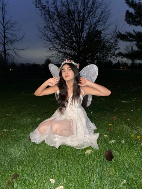 Fairy Costume School Appropriate, Aesthetic Fairy Costume Halloween, Fairy Costume Aesthetic Halloween, Ethereal Fairy Costume, Fairy Costume Simple, Hot Womens Halloween Costumes, Fairy Custome Halloween, Cute Fairy Costumes, Hot Witch Costumes For Women