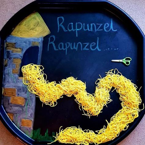 Learning&ExploringThroughPlay on Instagram: “A Rapunzel inspired Tuff Tray that encourages children to use their fine motor skills. Sian Kostov - @mouse_n_little_roos_adventures…” Tuff Tray Ideas Toddlers, Tuff Tray Ideas, Messy Play Activities, Tuff Spot, Eyfs Classroom, Traditional Tales, Eyfs Activities, Baby Sensory Play, Baby Play Activities