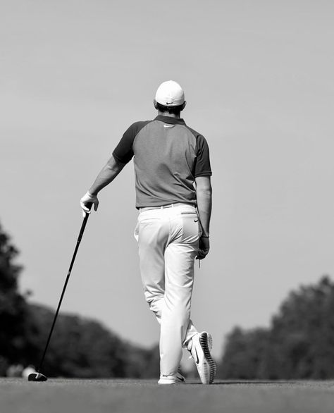 Golf Picture Ideas Men, Cool Golf Photos, Golf Action Photography, Golf Action Shots, Rory Mcilroy Wallpaper, Golf Photography Ideas, Golf Lifestyle Photography, Golfing Photoshoot, Golf Poses Photo Ideas