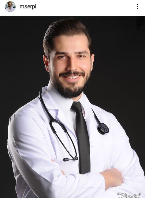 Doctor Headshots Male, Doctor Portrait Photography, Doctor Photoshoot Medical, Doctor Poses Photography, Doctors Photoshoot, Doctor Headshots, Doctor Poses, Doctor Photoshoot, Doctor Portrait