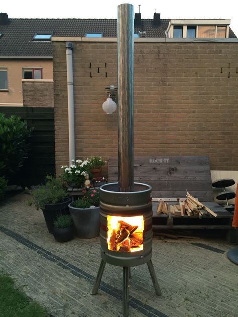 Beer Keg Ideas, Beer Garden Design, Beer Garden Ideas, Garden Design Pictures, Outside Fireplace, Brewery Design, Outside Bars, Beer Keg, Brew Pub