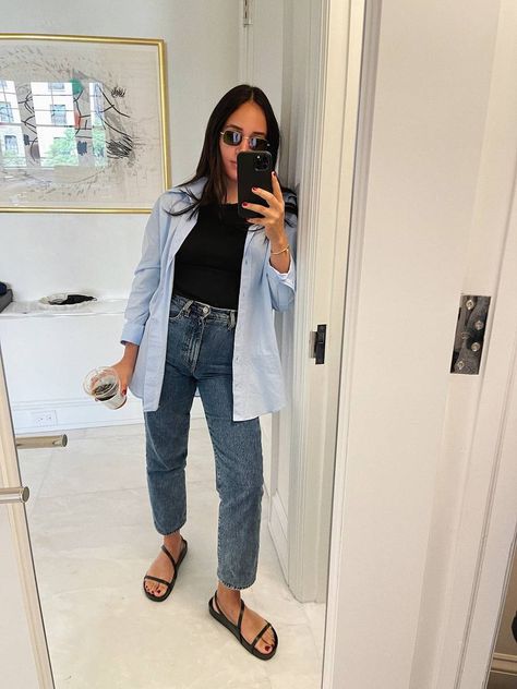 Oversized Button Down Shirt, Looks Black, Nyc Fashion, Mode Inspo, Inspiration Mode, Mom Outfits, Mode Inspiration, Spring Summer Outfits, Outfits Casuales