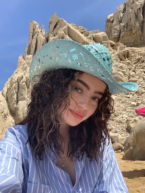 Summer, beach day, blue aesthetic, freckles, curly hair, cowboy hat, cowgirl aesthetic Curly Hair Cowgirl Hat, Aesthetic Freckles, Cow Boy Hat, Tim Mcgraw Concert, Reference Pics, Cold Summer, Cowgirl Aesthetic, Cowgirl Hat, Tim Mcgraw