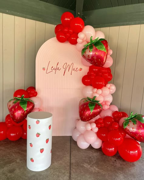 Strawberry’s Birthday || One || Leila Mae’s 🍓🍓 - Thank you so much @laniyardawson 🍓 #decorationstrawberry #strawberry #strawberrydeco #straberrydecorations #strawberrybirthday #birthdaystrawberries #cumpleañosfresas #fresasdecoracion #decoraciondefresas #fresas🍓 #strawberrysdecoration Berry 1st Birthday Balloon Arch, Strawberry Balloon Decor, Strawberry Shortcake Balloon Arch, Strawberry Birthday Party Decorations, Strawberry Shortcake Birthday Party Decorations, Strawberry Shortcake Decorations, Strawberry Party Ideas, Strawberry Shortcake Party Ideas, Strawberry Party Decorations