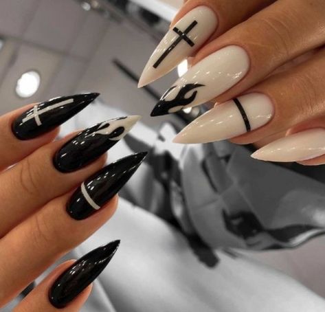 Gothic Nails Inspiration, White Witch Nails, Dark Edgy Nails, Winter Goth Nails, Goth Pedicure, Dark Nail Designs Gothic, Sharp Nails Design, Dark Goth Nails, Rock Nails Grunge