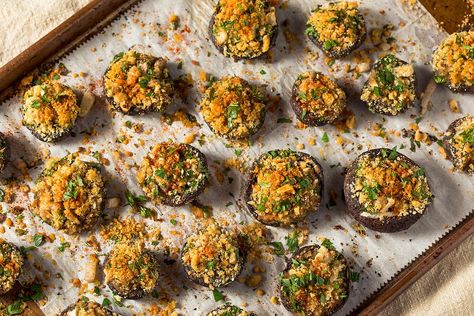 Grilled Stuffed Mushrooms, Italian Stuffed Mushrooms, Mushroom Appetizers, Vegetarian Italian, Baking Measurements, Date Night Dinners, Stuffed Mushroom, Crowd Pleasing Appetizers, Giada De Laurentiis